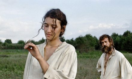 ‘’Re Granchio’’: sospeso nello spazio-tempo tra leggende popolari, Tuscia, Sudamerica e magia