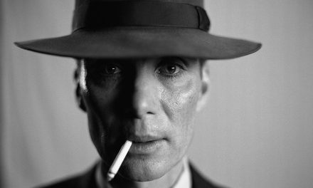 BUON ULTIMO, ECCO IL MIO PARERE SU “OPPENHEIMER” DI NOLAN. UN FILM MENO ROMPICAPO MA BOMBARDATO DALLA MUSICA