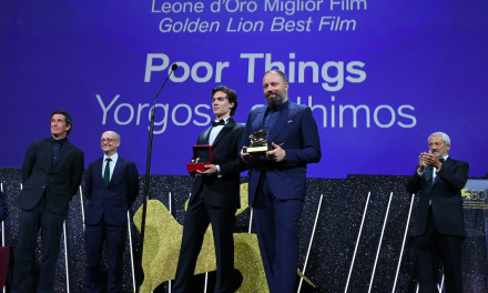 IL GIUSTO VERDETTO: LEONE D’ORO “POOR THINGS” DI LANTHIMOS. IL DRAMMA DEI MIGRANTI CON “IO CAPITANO” E “GREEN BORDER”