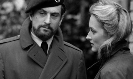“IL CACCIATORE” RITORNA AL CINEMA (22-23-24) CON LE VOCI VERE. GRAN FILM CHE MOLTO DIVISE: PREFIGURÒ L’AMERICA DI TRUMP?