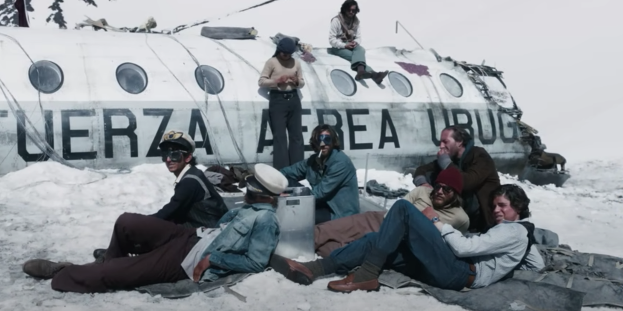 “La società della neve”: il racconto commovente di una storia estrema in corsa per l’Oscar al miglior film straniero