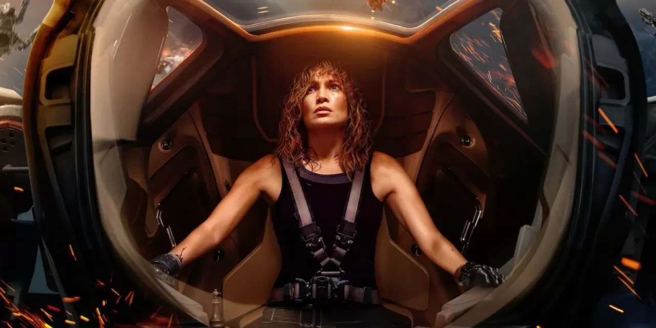 “Atlas”, un’eroina sfaccettata e complessa per un b-movie sci-fi che pone domande sull’oggi