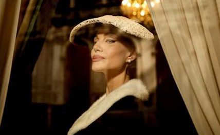 CALLAS SECONDO LARRAÍN: SUGGESTIVO, NON UN CAPOLAVORO  MA CHE CI FA IN CONCORSO “EL JOKEY”? MISTERI DELLA MOSTRA