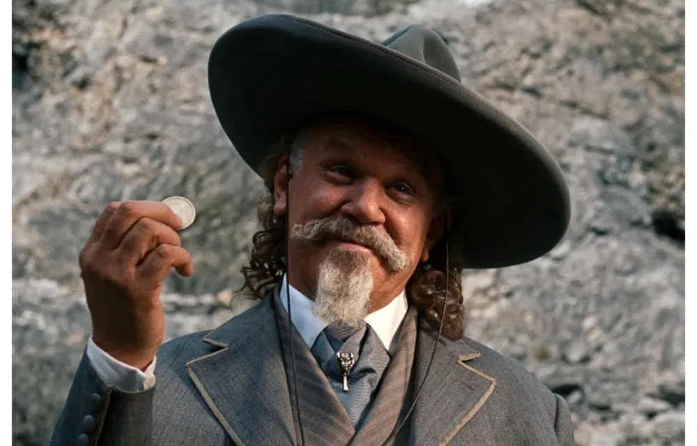 CON “TESTA O CROCE?” RITORNA (FORSE) IL WESTERN ALL’ITALIANA. OGGI A CANNES IL CURIOSO FILM CON BORGHI COWBOY ROMANO