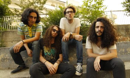 Il suono avvolgente dei Nimby. Intervista con Tommaso La Vecchia (voce e chitarra), Aldo Ferrara (chitarra), Manuel Grandinetti (basso) e Vins Perri (batteria e voce)