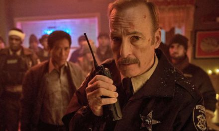 UN SAGGIO UOMO D’AZIONE. CON “NORMAL” RITORNA ODENKIRK: L’EX ATTORE COMICO FA LO SBIRRO IN UN PAESINO ALLA “FARGO”